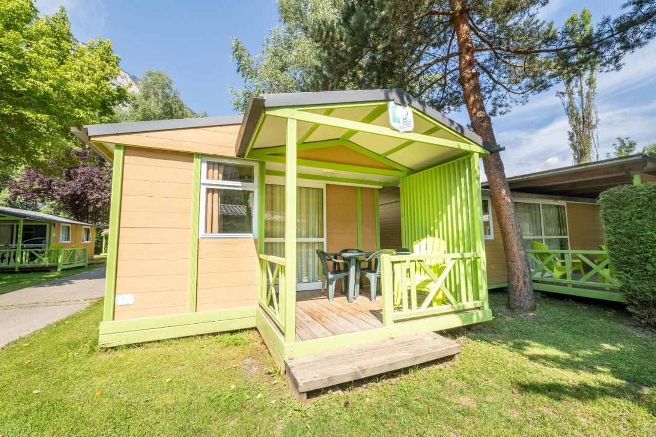 Hotel Camping Le Colporteur Le Bourg-dʼOisans Exterior foto