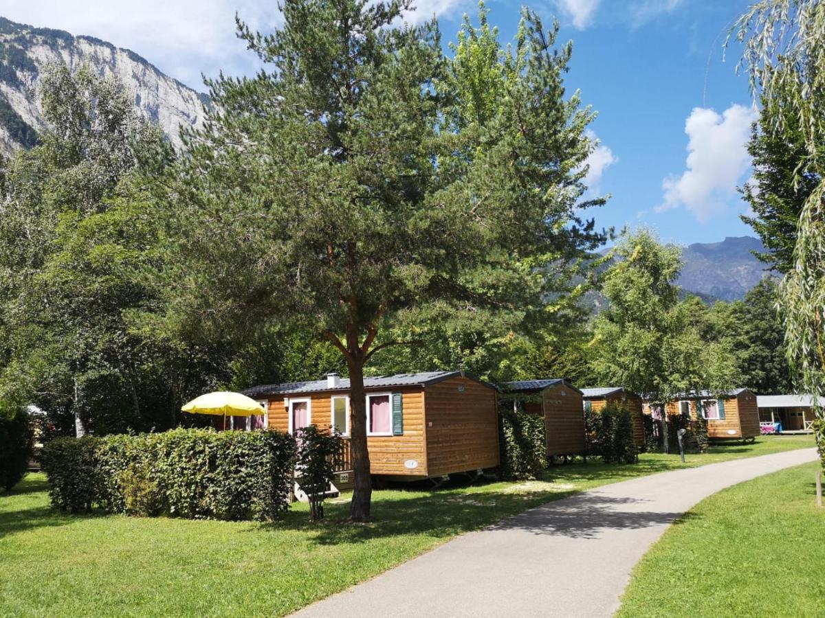 Hotel Camping Le Colporteur Le Bourg-dʼOisans Exterior foto