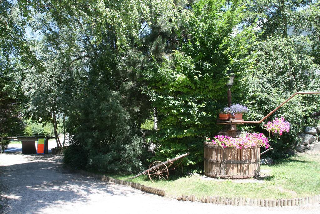 Hotel Camping Le Colporteur Le Bourg-dʼOisans Exterior foto